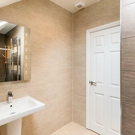 The Townhouses @ Carus Green *