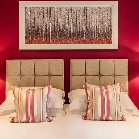 The Townhouses @ Carus Green Apartament Kendal