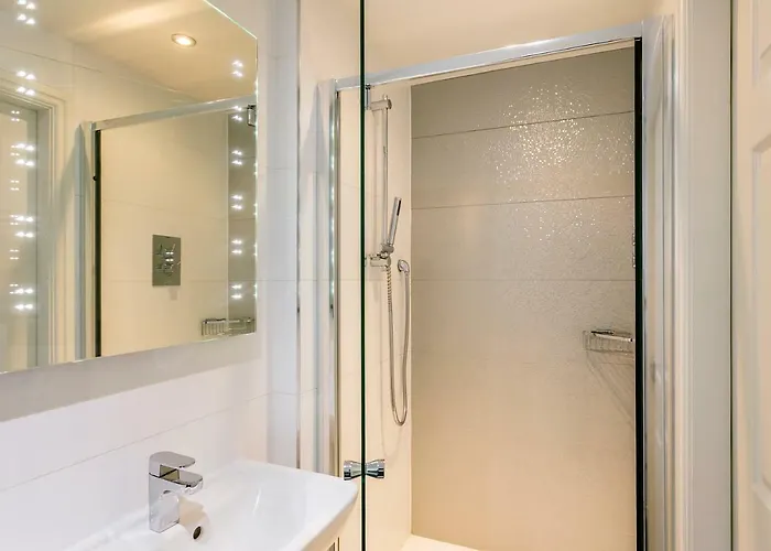 The Townhouses @ Carus Green Apartment