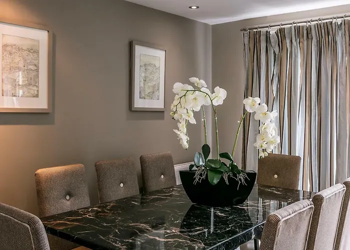 The Townhouses @ Carus Green Apartment