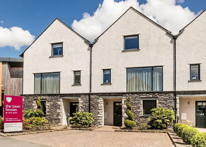 The Townhouses @ Carus Green *